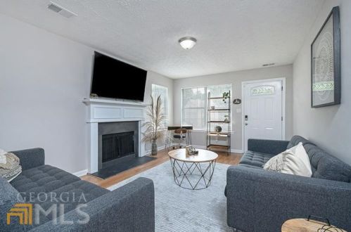 5217 Kirk Dr, Atlanta GA  30349-5882 exterior
