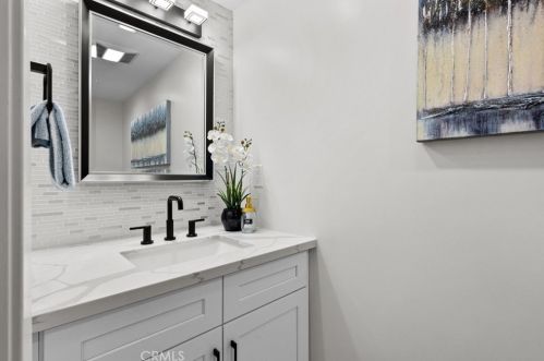 3360 Chevy Chase Dr, Glendale CA  91206-1428 exterior