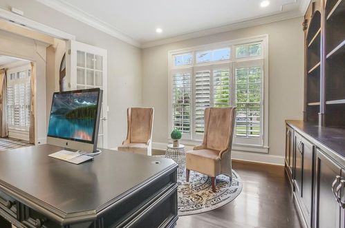2292 Meadowvale Dr, Atlanta GA  30345-3543 exterior