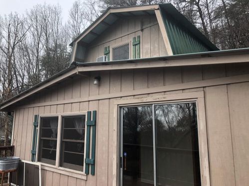 63 Skywood Ln, Cleveland, GA 30528-3017