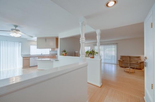 2257 Sebring St, Simi Valley, CA 93065-2743