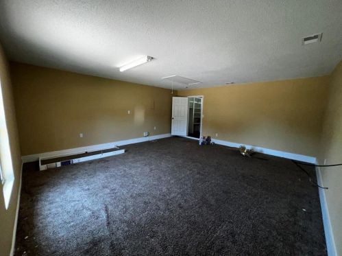 5909 Bowling Dr, Fort Worth TX  76148-3503 exterior