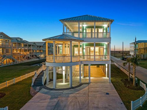 11370 Beachside, Galveston, TX 77554-6490