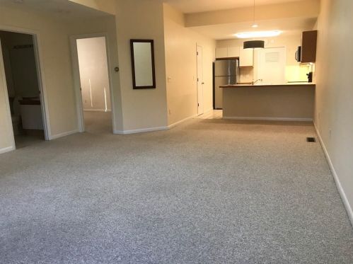 898 Halifax Dr, Warwick RI  02886-1709 exterior