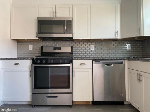 7053 Large St, Philadelphia PA 19149-1725 exterior