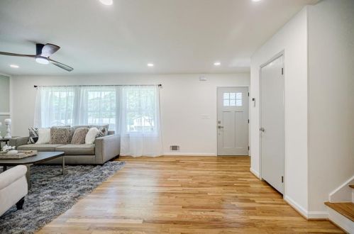 3192 Candace Dr, Atlanta GA  30316-4932 exterior