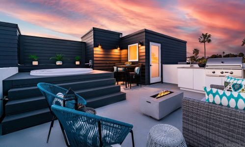 508 Tremont St, Oceanside, CA 92054-2438