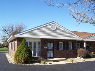 2405 Parkway Dr, Pekin IL  61554-1993 exterior