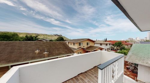 3237 Brokaw St, Honolulu HI  96815-4117 exterior