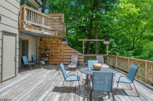 15 Ripplewood Dr, Dover NJ  07869-3818 exterior