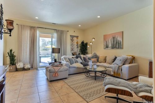 61085 Deronda Ave, Cabazon, CA 92282-2717