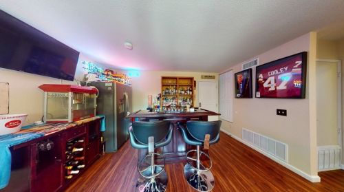 1025 Jasmine St, Redlands CA  92374-4925 exterior