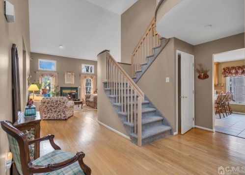 40 Lavender Dr, Princeton NJ  08540-9448 exterior