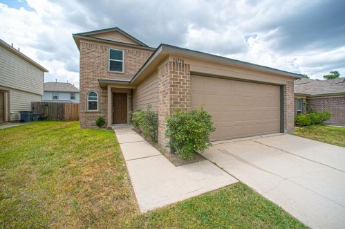 16738 Blue Jay Dr, Conroe TX  77385-7337 exterior