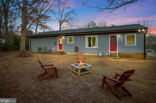 110 Jacobs Ln, Fredericksburg, VA 22406-5017