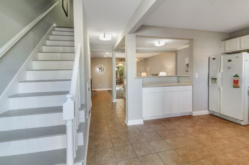 721 Nora Ln, Mount Pleasant, SC 29464-4935