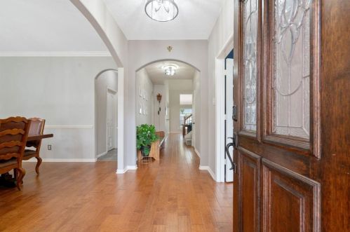 130 Evangeline Oaks Cir, Conroe TX  77384-5010 exterior