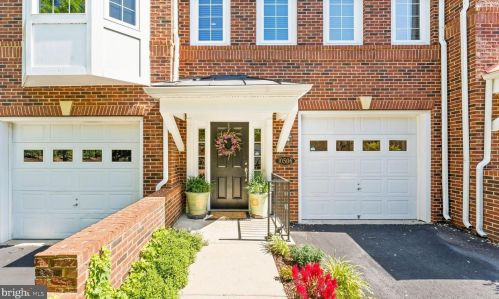 10506 Erik Charles Ct, Springfield, VA 22015-2269