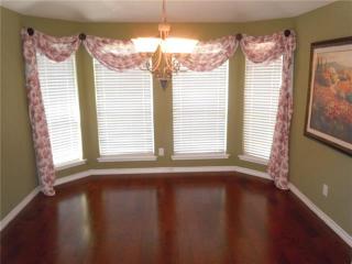 7005 Seton Hall Dr, Fort Worth TX  76120-2334 exterior