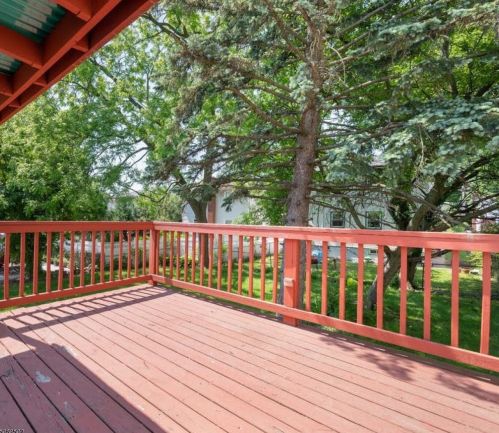 495 Boyden Ave, Maplewood NJ  07040-3030 exterior