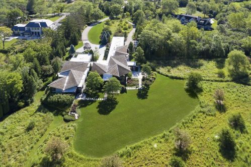 2500 Telegraph Rd, Bannockburn IL  60015-1540 exterior