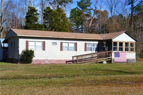 328 Dutchmans Rd, Shadow, VA 23163
