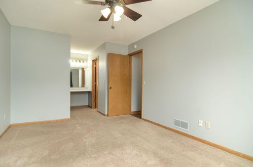 3703 Gershwin Ln, Saint Paul MN  55128-2940 exterior