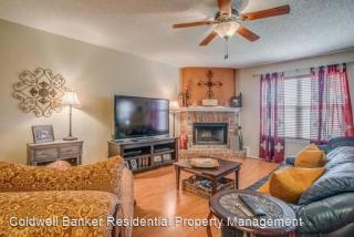 801 Ironton Dr, Lubbock TX  79416-5933 exterior