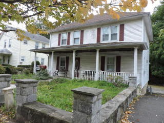 222 Davis Ave, Greenwich CT  06830-6346 exterior