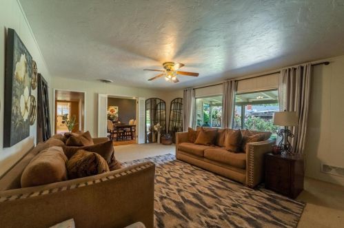 2721 Sunrise Ave, Modesto, CA 95350-2438