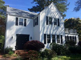 7502 Shirland Ave, Norfolk, VA 23505-2909