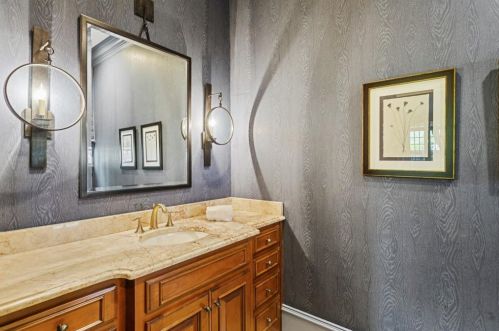 876 Berkshire Rd, Atlanta GA  30324-4930 exterior