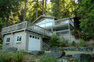 83 Grand View Ln, Bellingham, WA 98229-2743