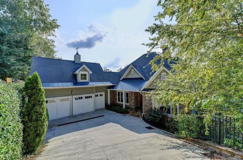 3151 Winding Lake Dr, Gainesville, GA 30504-5569