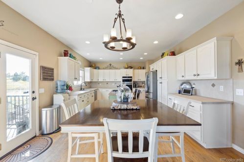 1434 Arabian Trl, Elizabeth CO 80107-8403 exterior