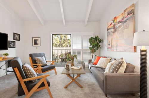 968 Miramonte Dr, Santa Barbara, CA 93109-1344