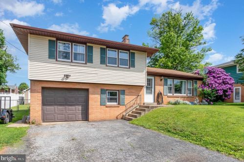 4015 Bahn Ave, York, PA 17408-9324