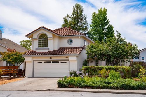 9250 Foxwood Dr, Windsor, CA 95492-8026