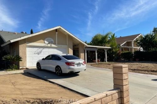 3161 Fleetwood Dr, Riverside, CA 92503-5041