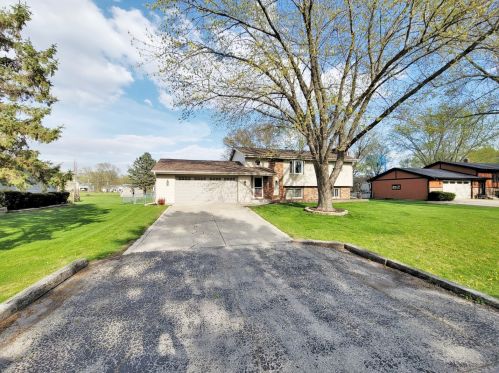 11227 Bertram Rd, Rockford, IL 61115-1203