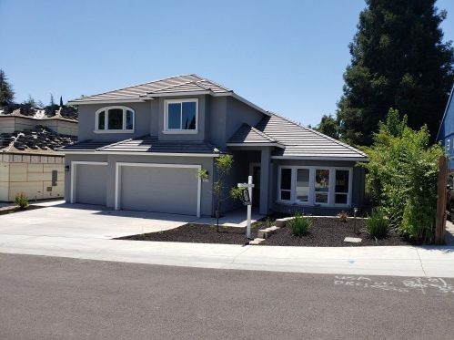 8046 Eastcliff Dr, Fair Oaks, CA 95628-5940