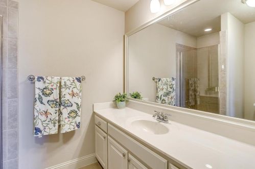 405 Sterling Dr, Fort Worth TX  76126-2461 exterior