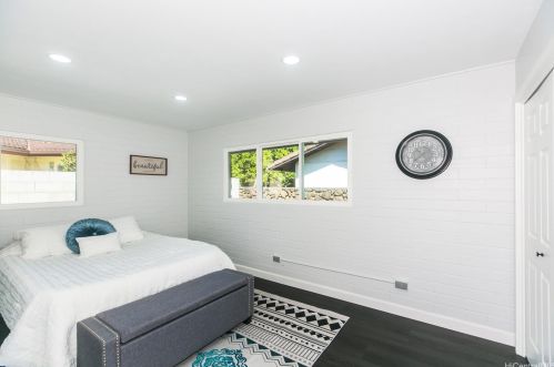 1575 Ala Noni Pl, Honolulu HI  96818-1536 exterior