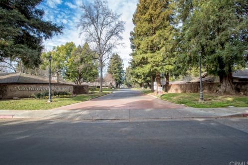 15 Northwood Commons Pl, Chico, CA 95973-7213