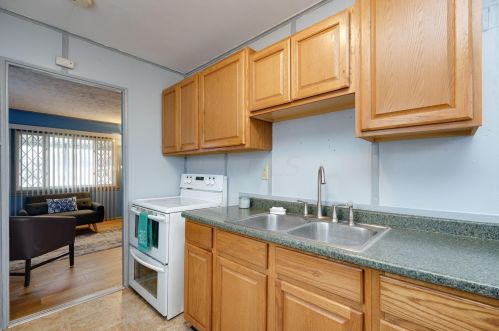 2516 Dellwood Dr, Springfield OH  45505-2531 exterior