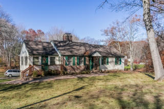 31 Halsey Dr, Wallingford, CT 06492-5313