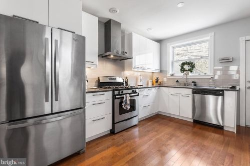 1546 12 St, Philadelphia PA 19148-1002 exterior