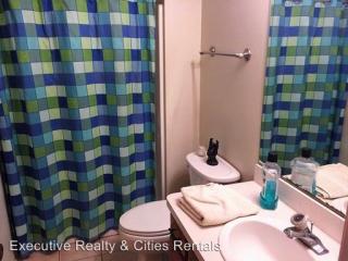 4111 Oxford St, Saint Paul MN  55126-6153 exterior