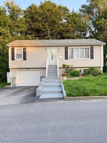 88 Leading St, Providence, RI 02919-3738
