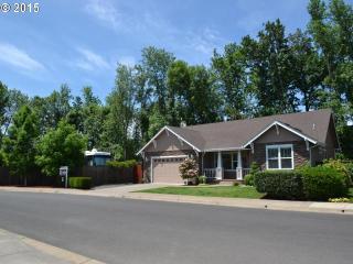 1353 Tasa Creek Dr, Walker, OR 97426-9722